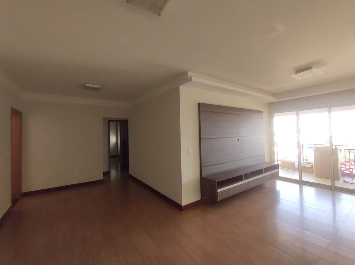 Apartamento para alugar com 3 quartos, 124m² - Foto 2