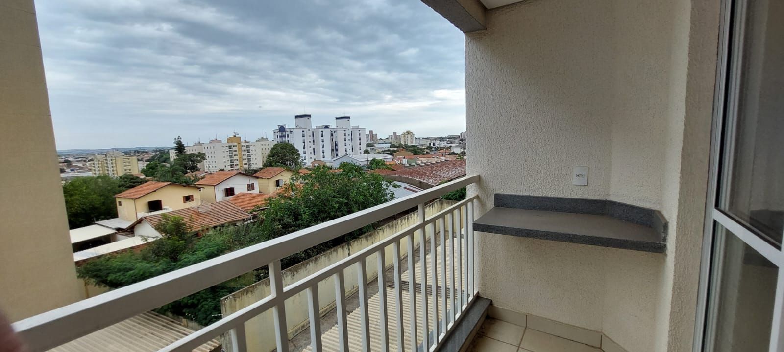 Apartamento à venda com 2 quartos, 72m² - Foto 1