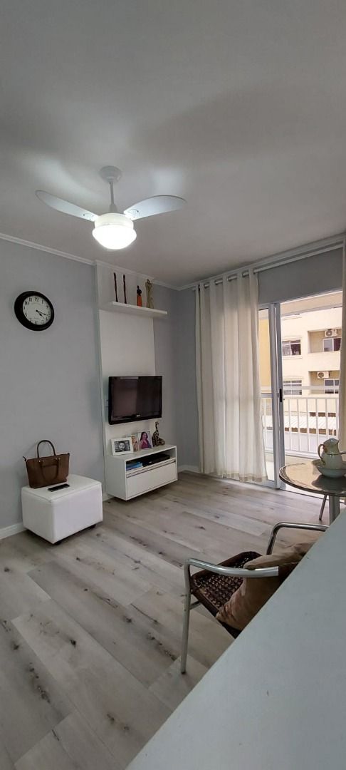 Apartamento à venda com 2 quartos, 72m² - Foto 5