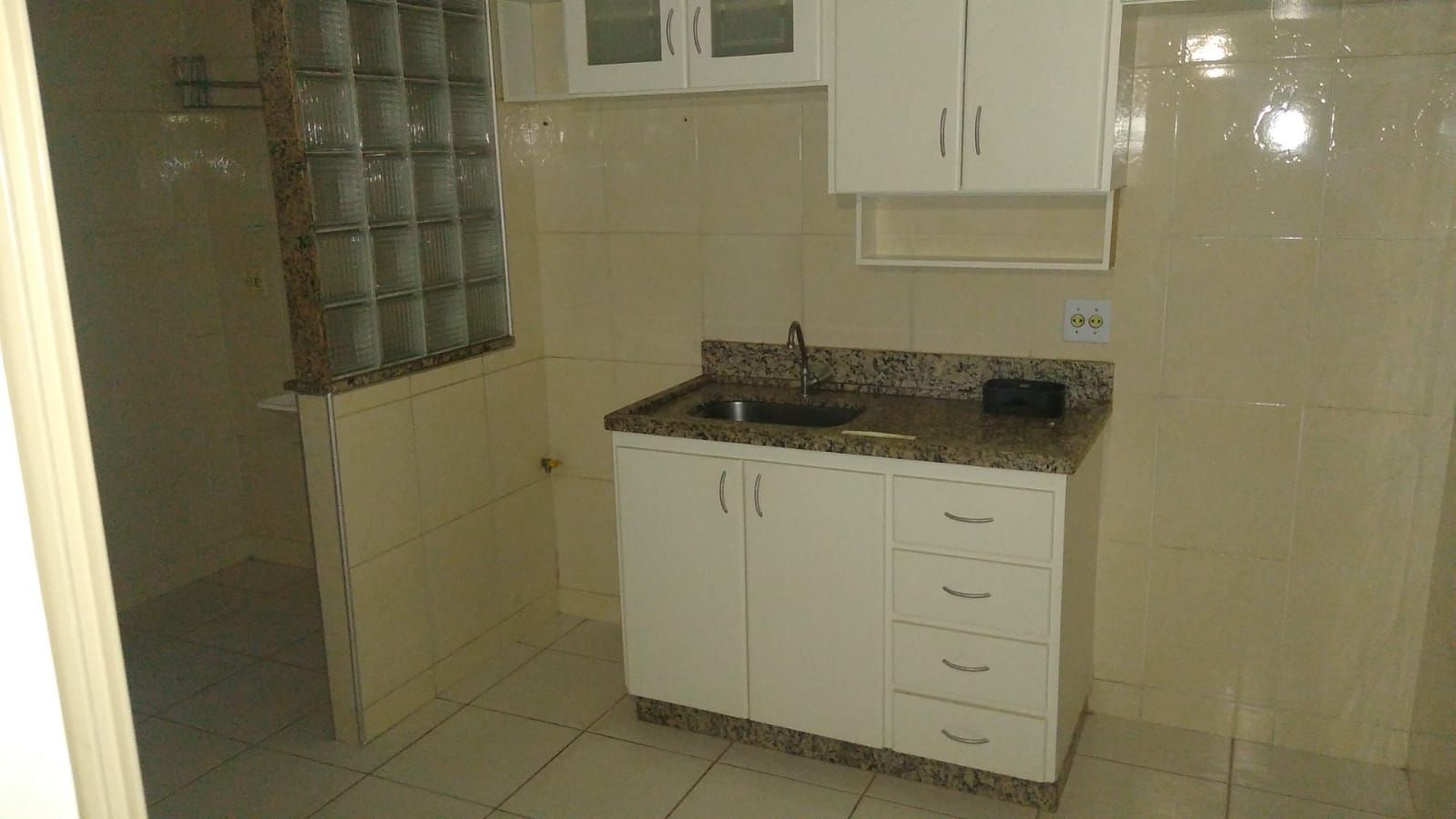 Apartamento à venda com 2 quartos, 57m² - Foto 2