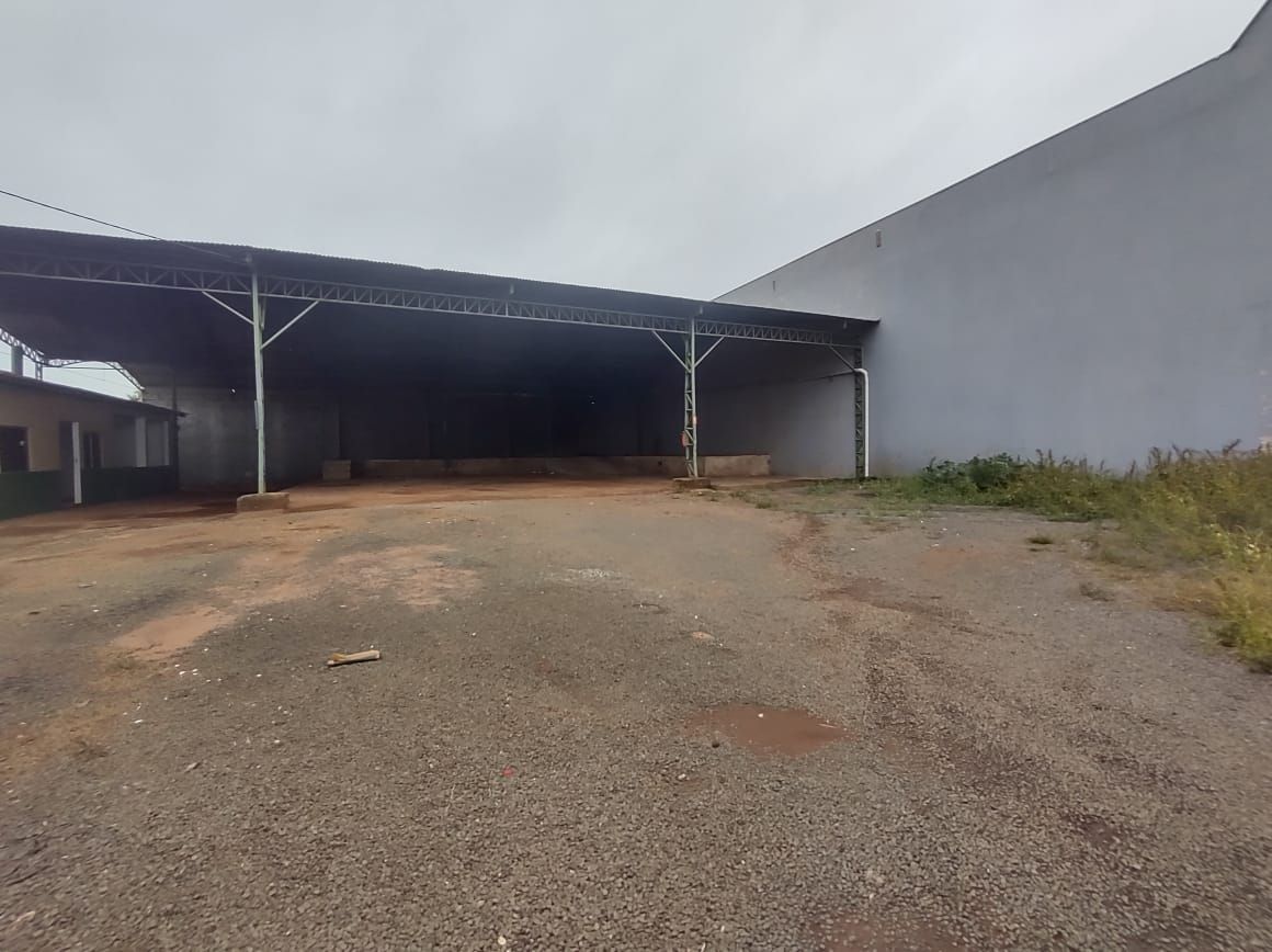 Depósito-Galpão-Armazém para alugar, 1000m² - Foto 3