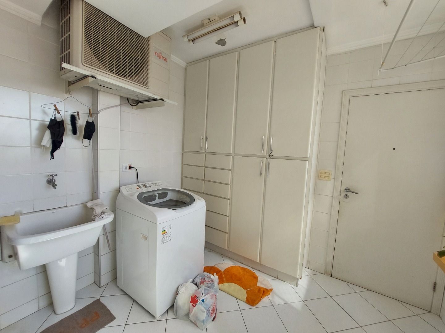 Apartamento à venda com 3 quartos, 137m² - Foto 19