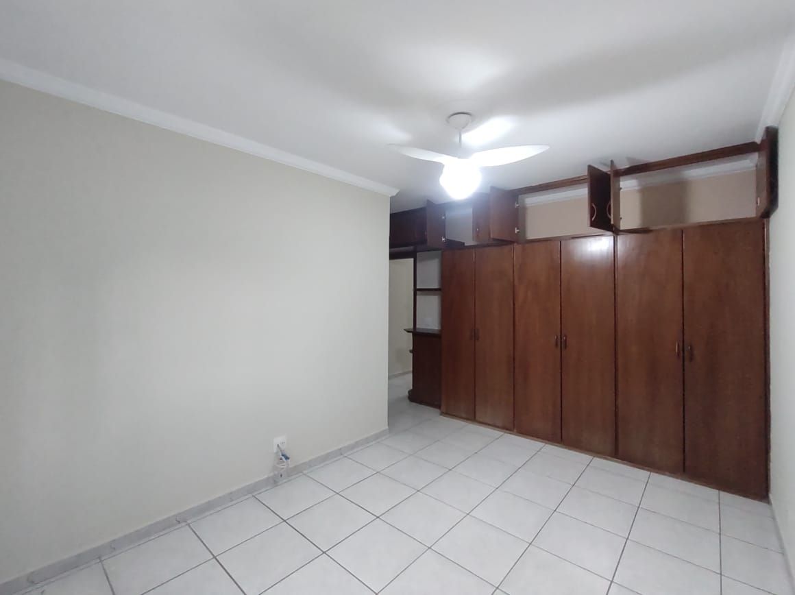 Casa para alugar com 3 quartos, 192m² - Foto 18