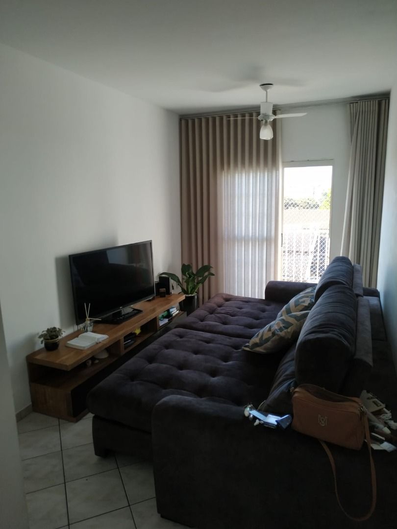 Apartamento à venda com 2 quartos, 63m² - Foto 1