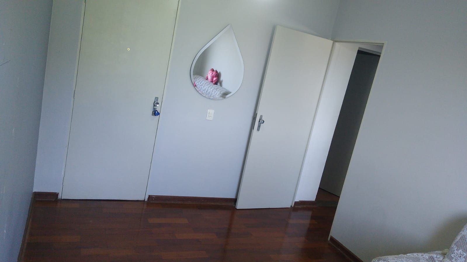 Apartamento à venda com 2 quartos, 68m² - Foto 4