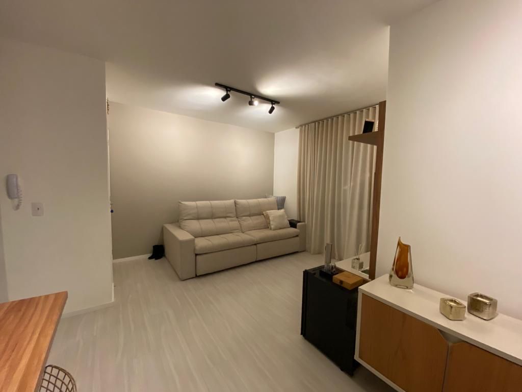 Apartamento à venda com 3 quartos, 72m² - Foto 1