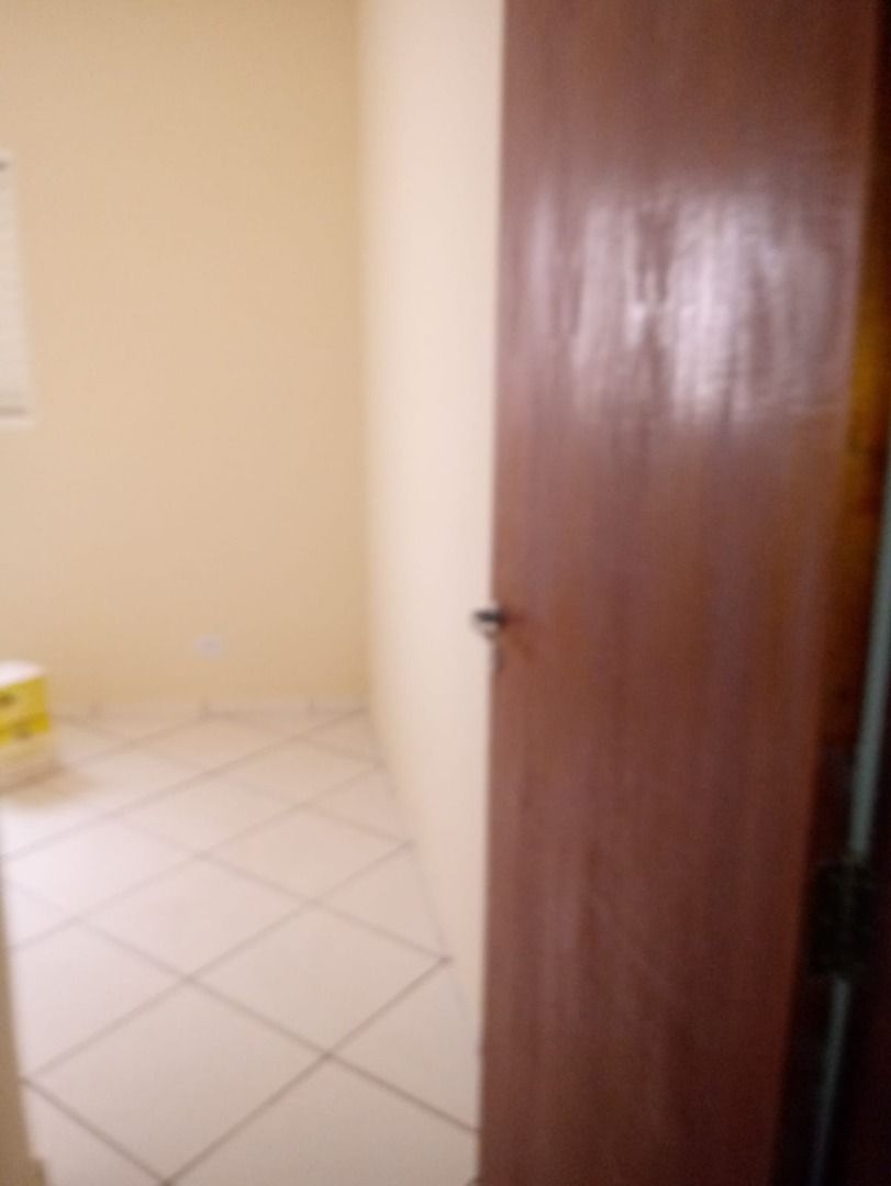 Casa à venda com 2 quartos, 61m² - Foto 18