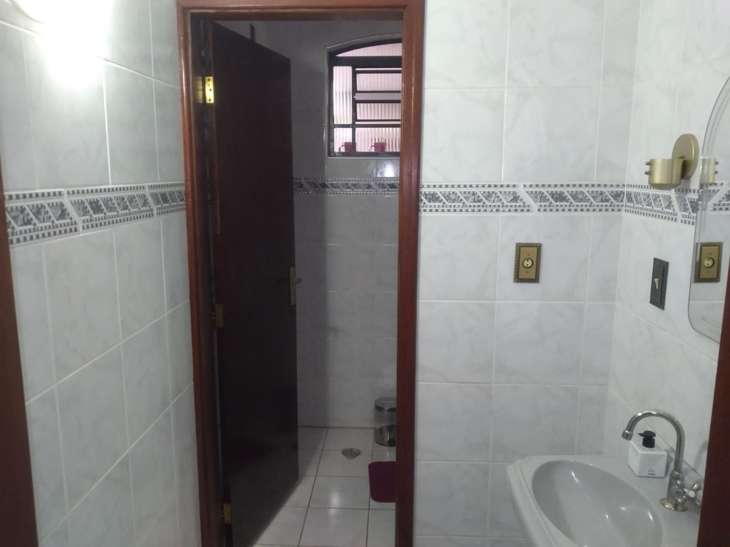 Casa à venda com 5 quartos, 250m² - Foto 13