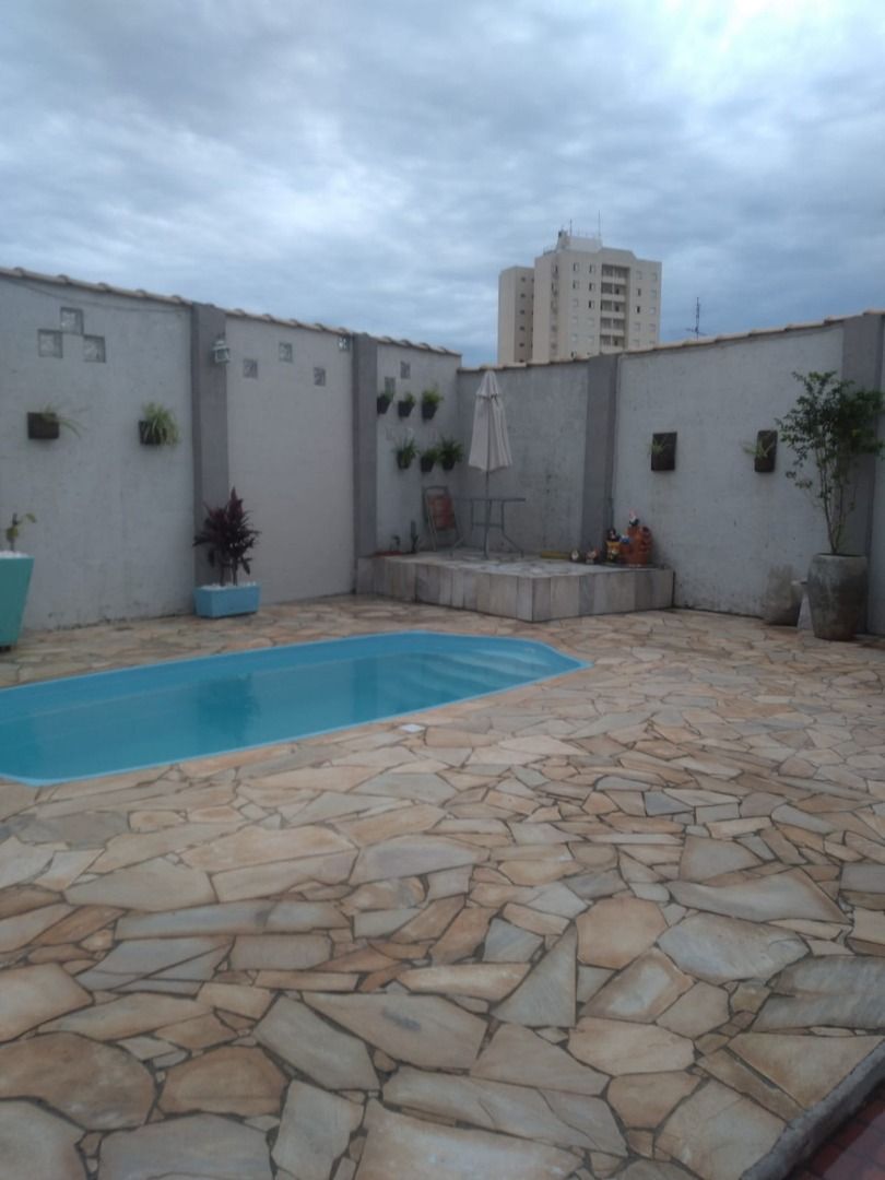 Casa à venda com 5 quartos, 250m² - Foto 23