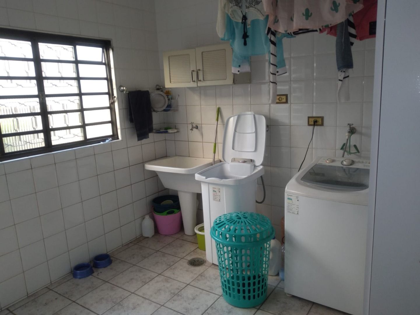 Casa à venda com 5 quartos, 250m² - Foto 3