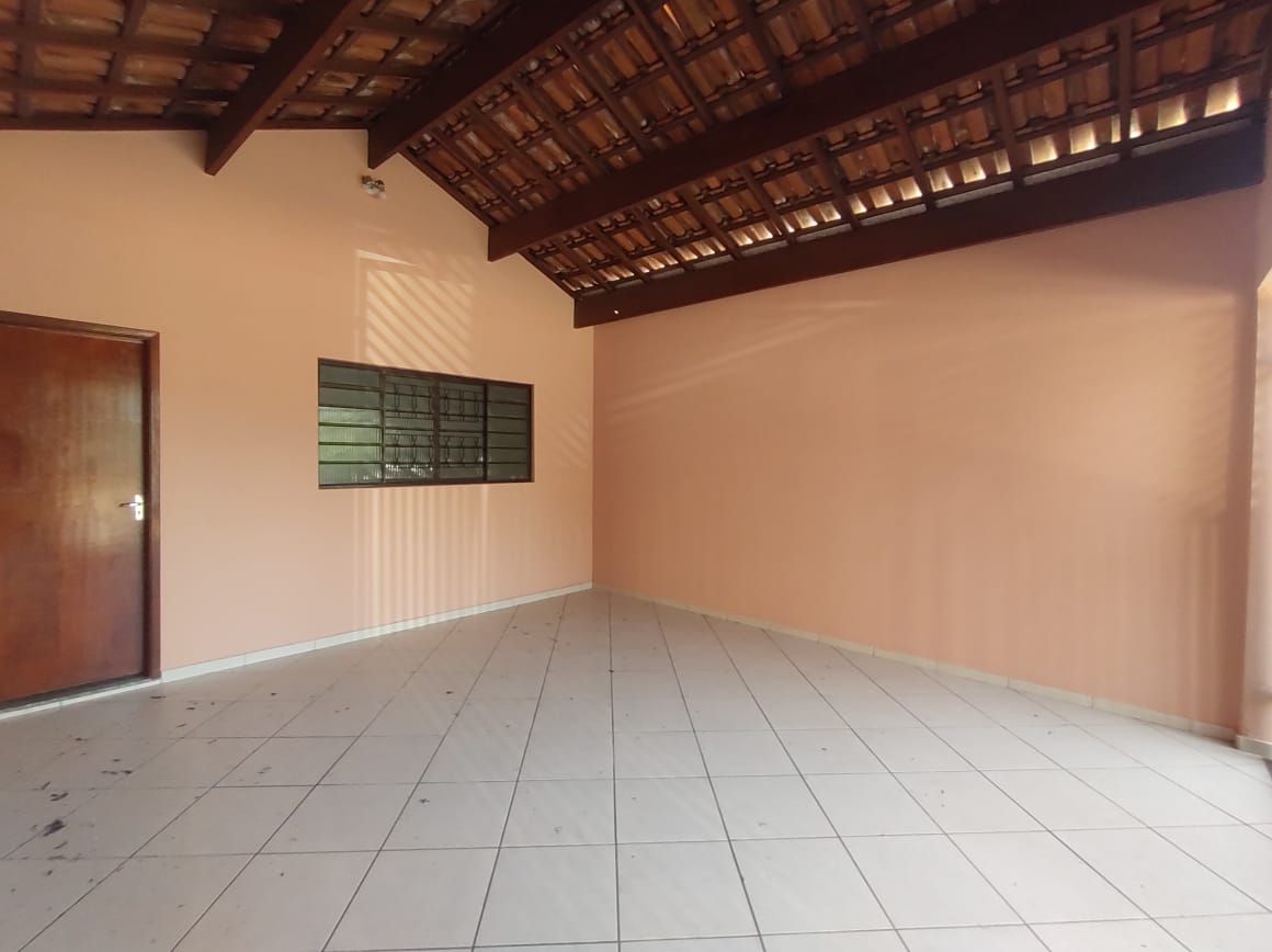 Casa à venda com 3 quartos, 108m² - Foto 2