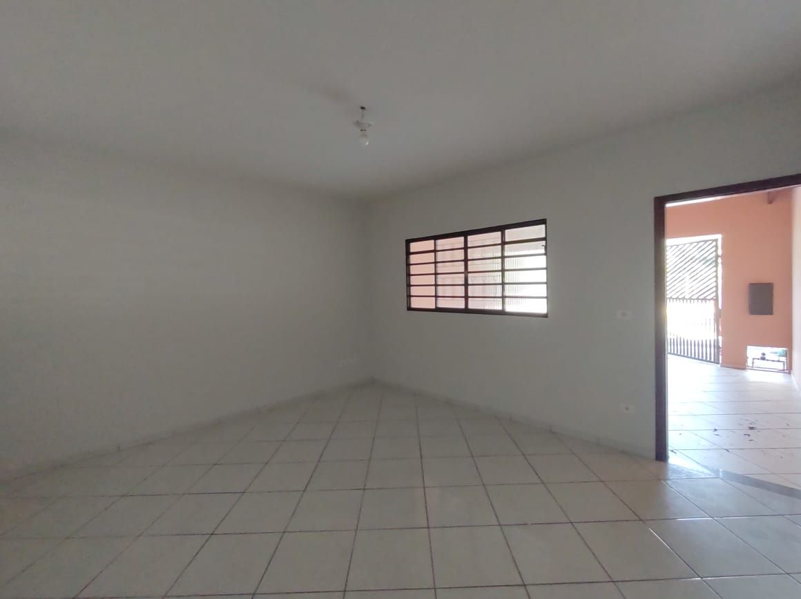 Casa à venda com 3 quartos, 108m² - Foto 4