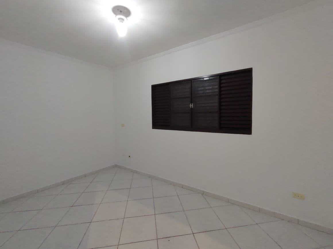 Casa à venda com 3 quartos, 108m² - Foto 8