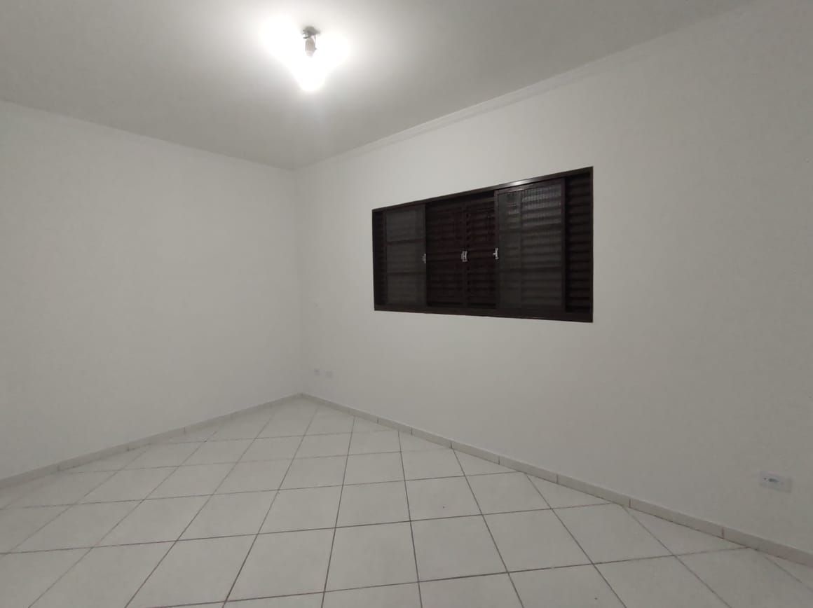 Casa à venda com 3 quartos, 108m² - Foto 9