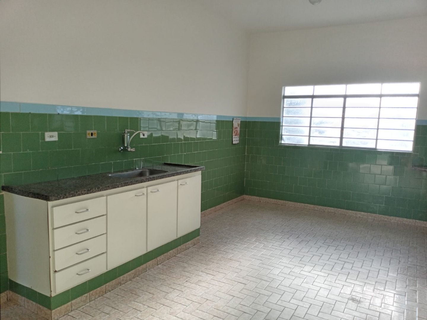 Casa à venda com 4 quartos, 160m² - Foto 14