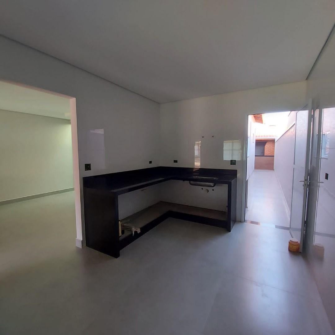 Casa à venda com 3 quartos, 157m² - Foto 9