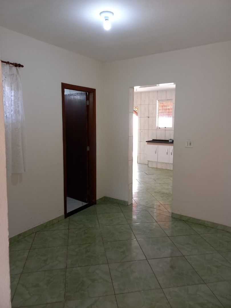 Casa à venda com 1 quarto, 95m² - Foto 13