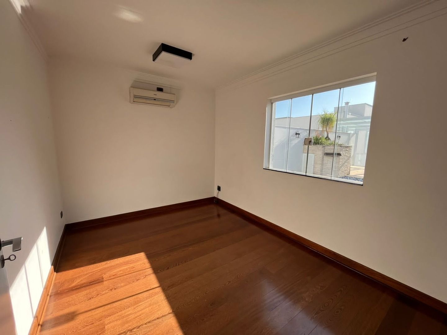 Casa de Condomínio para alugar com 3 quartos, 290m² - Foto 20