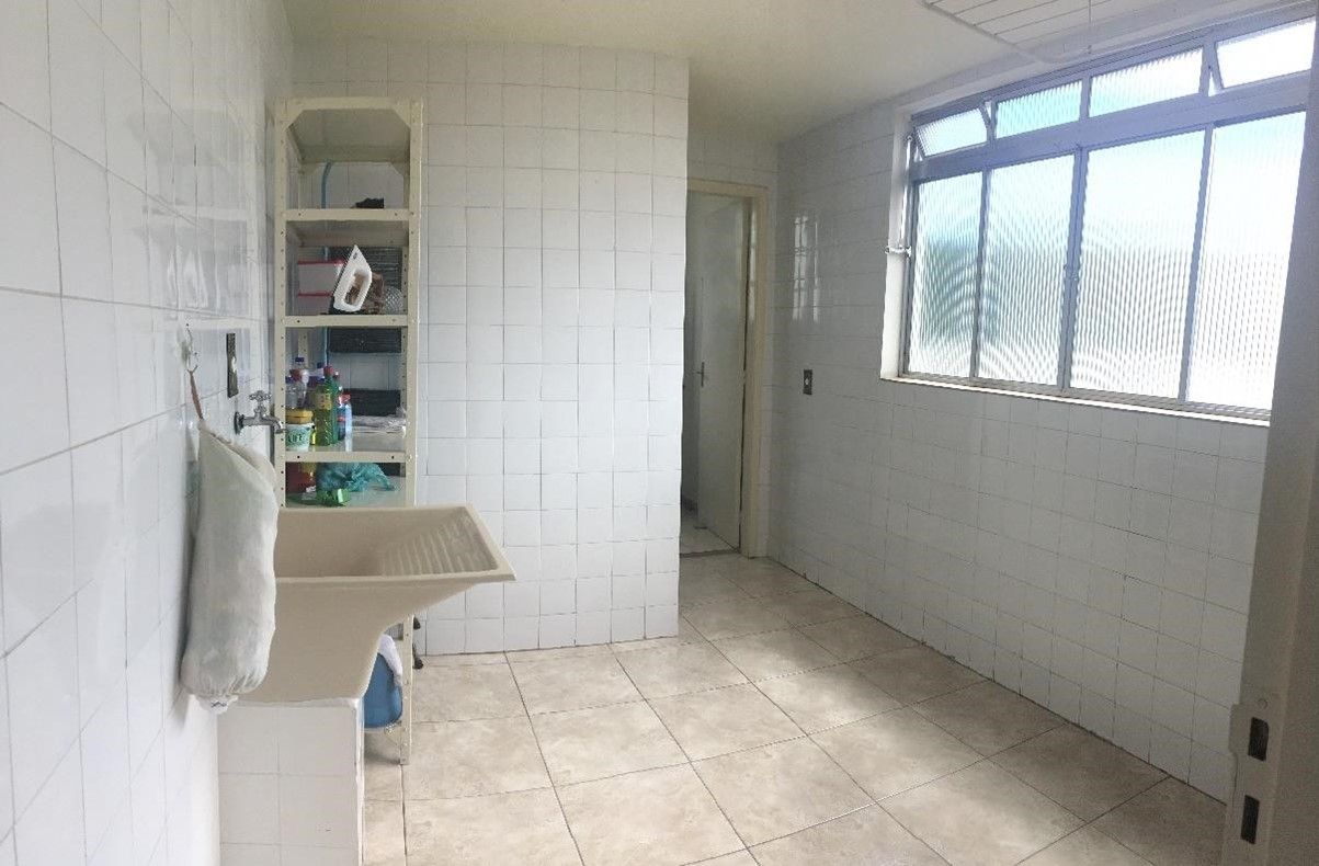 Apartamento à venda com 2 quartos, 100m² - Foto 7