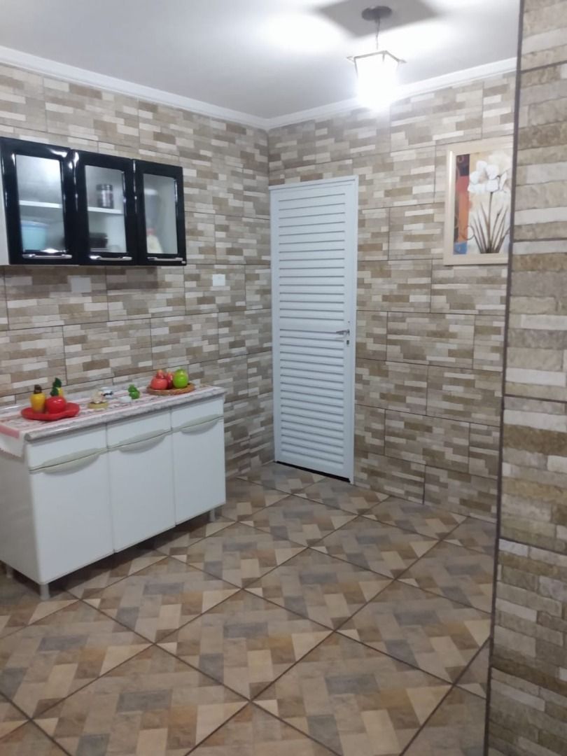 Casa à venda com 3 quartos, 180m² - Foto 10