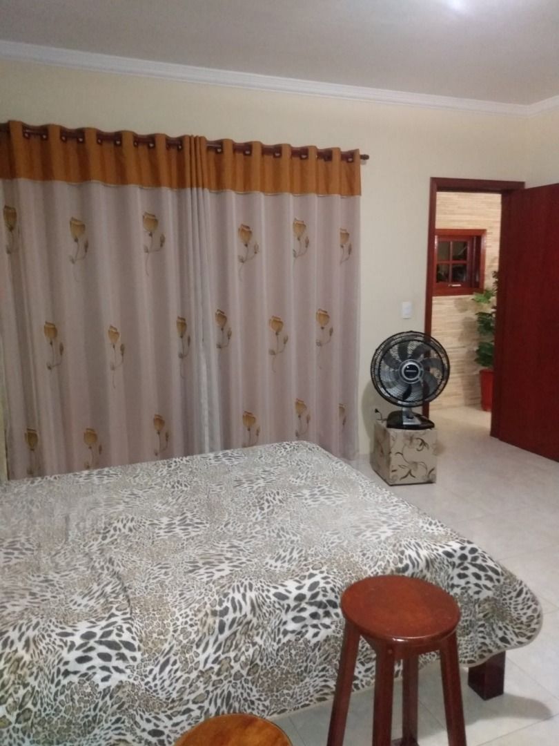 Casa à venda com 3 quartos, 180m² - Foto 3