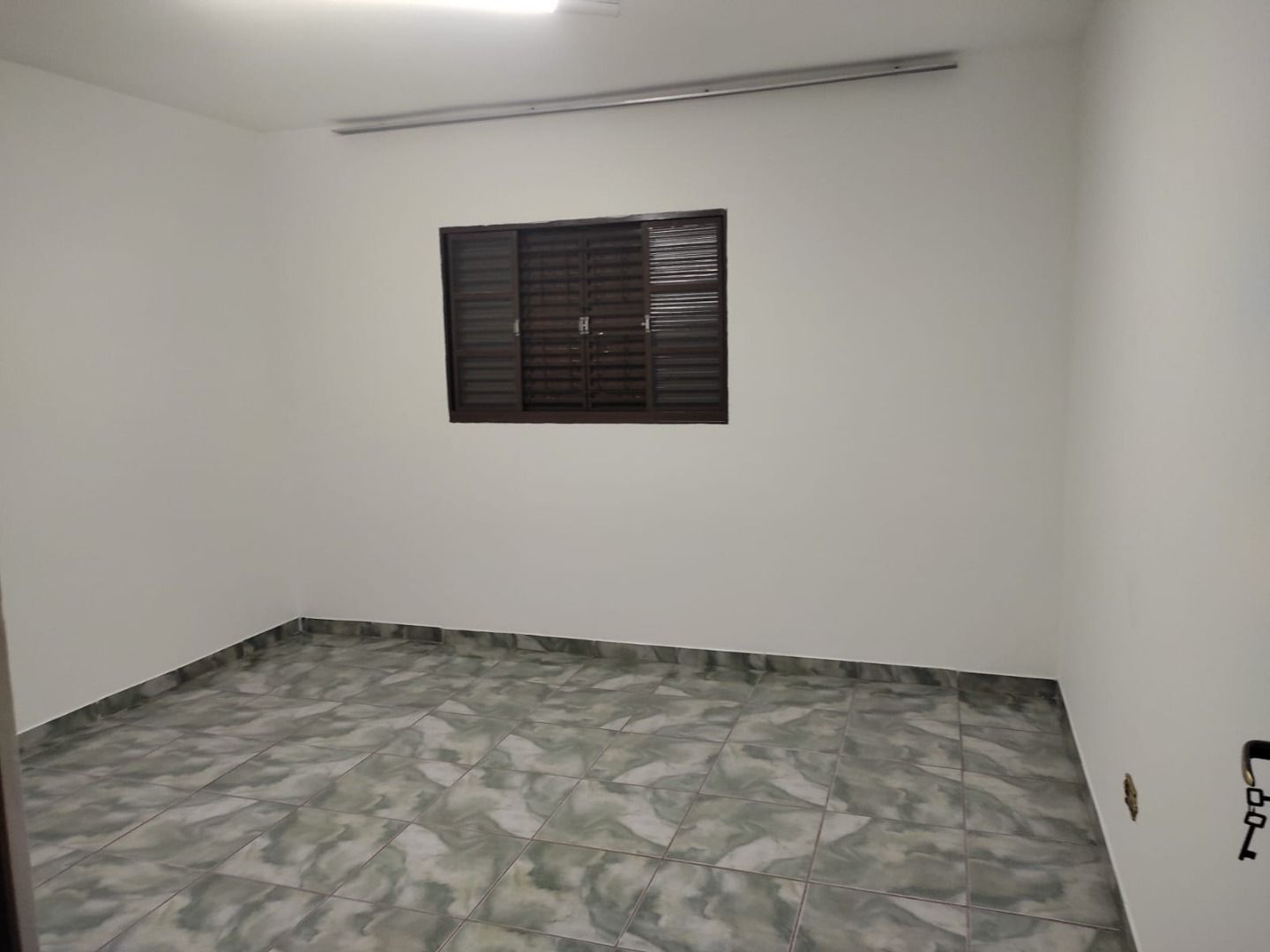 Chácara à venda com 3 quartos, 240m² - Foto 11