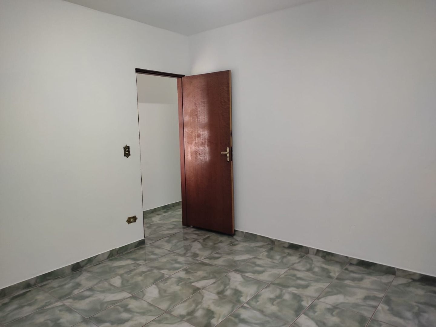 Chácara à venda com 3 quartos, 240m² - Foto 13