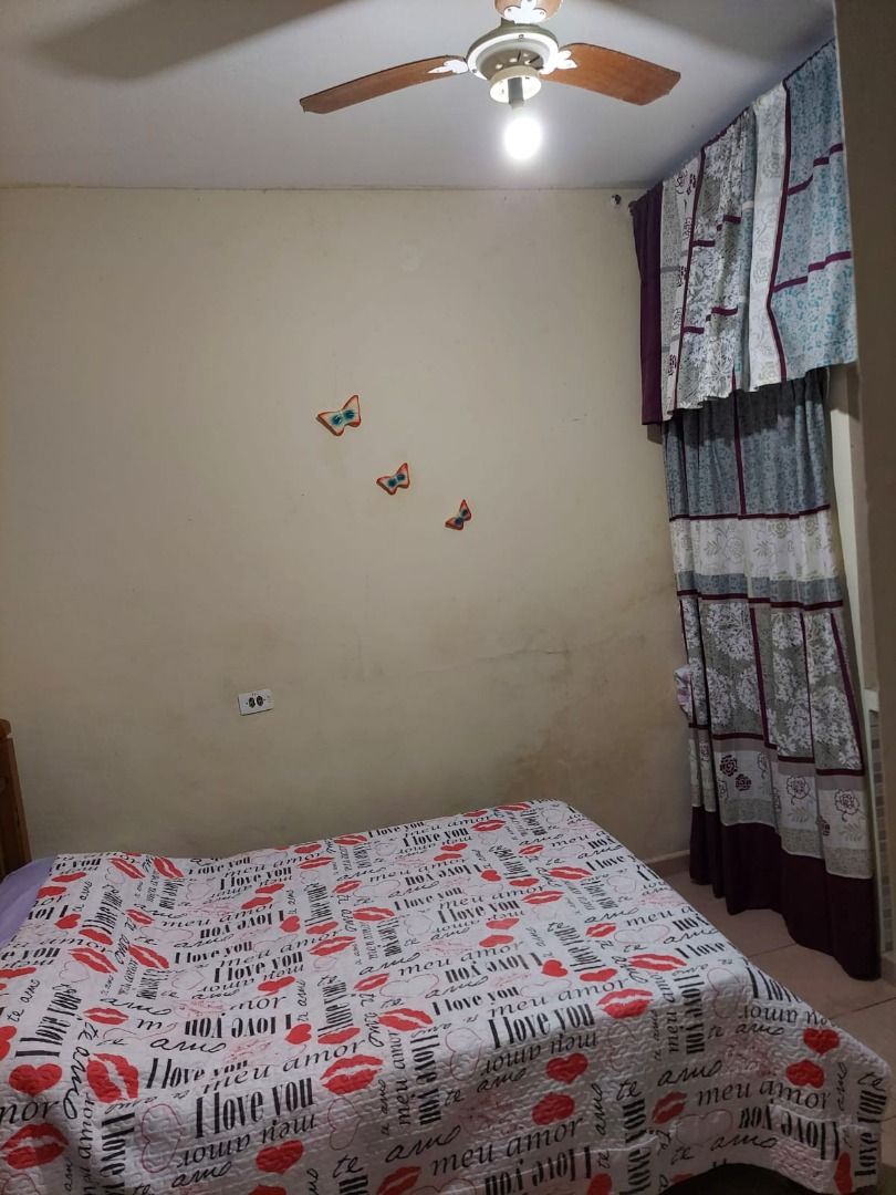 Casa à venda com 3 quartos, 150m² - Foto 1