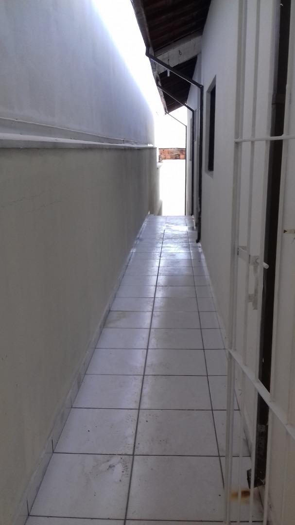 Casa à venda e aluguel com 2 quartos, 69m² - Foto 11