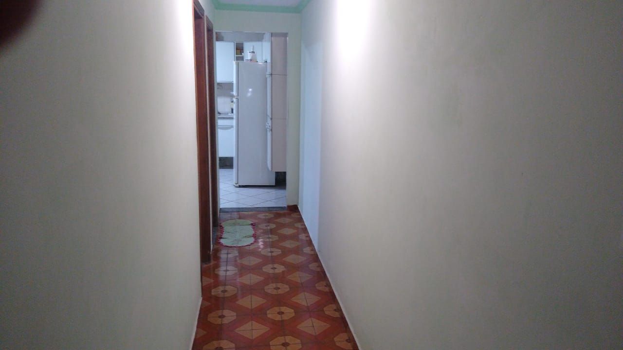 Casa à venda com 2 quartos, 140m² - Foto 8