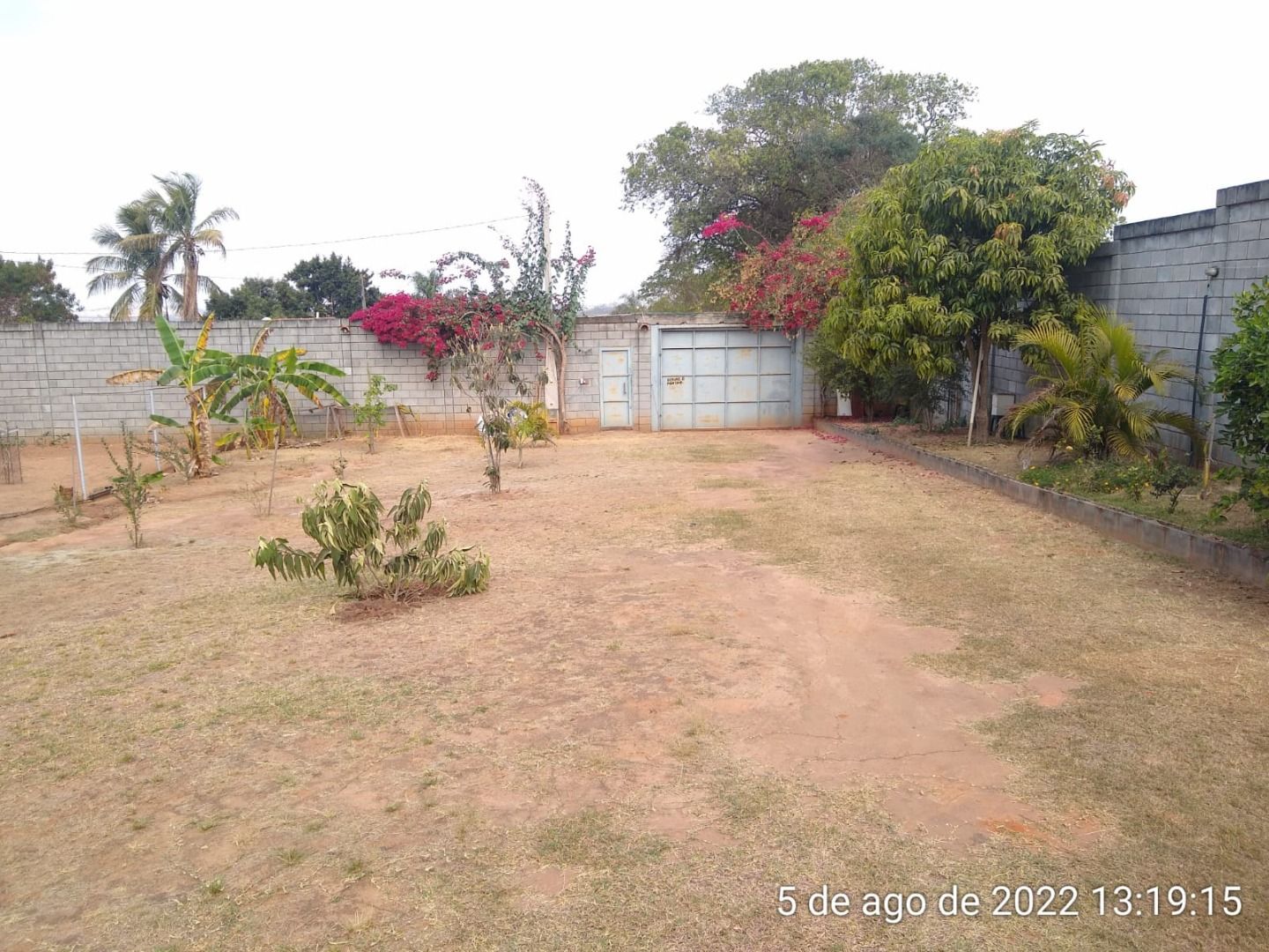 Chácara à venda com 2 quartos, 200m² - Foto 23