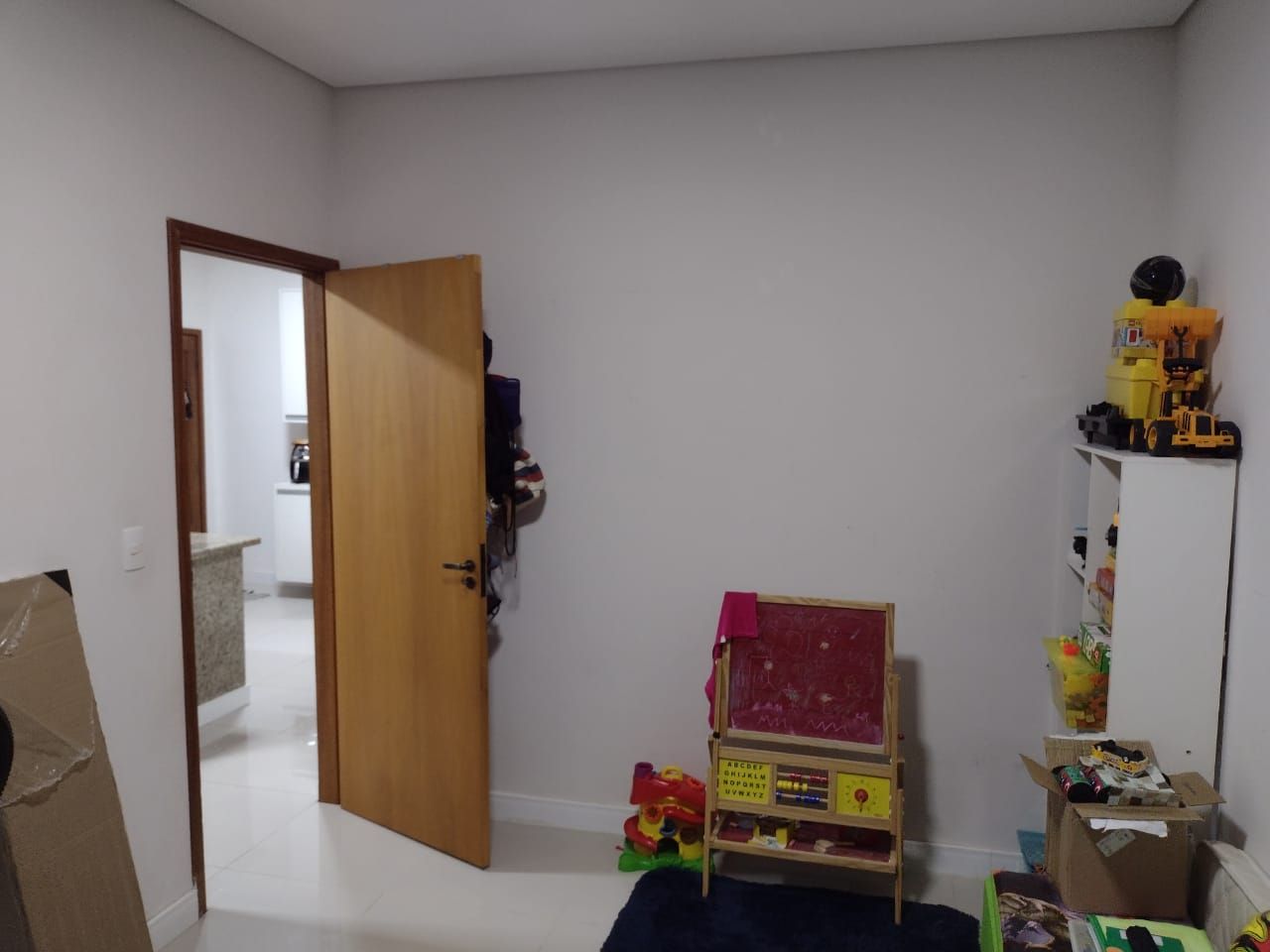 Casa à venda com 3 quartos, 105m² - Foto 14