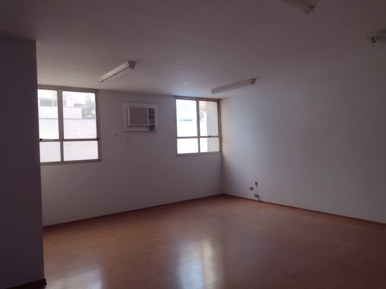 Conjunto Comercial-Sala para alugar, 48m² - Foto 2