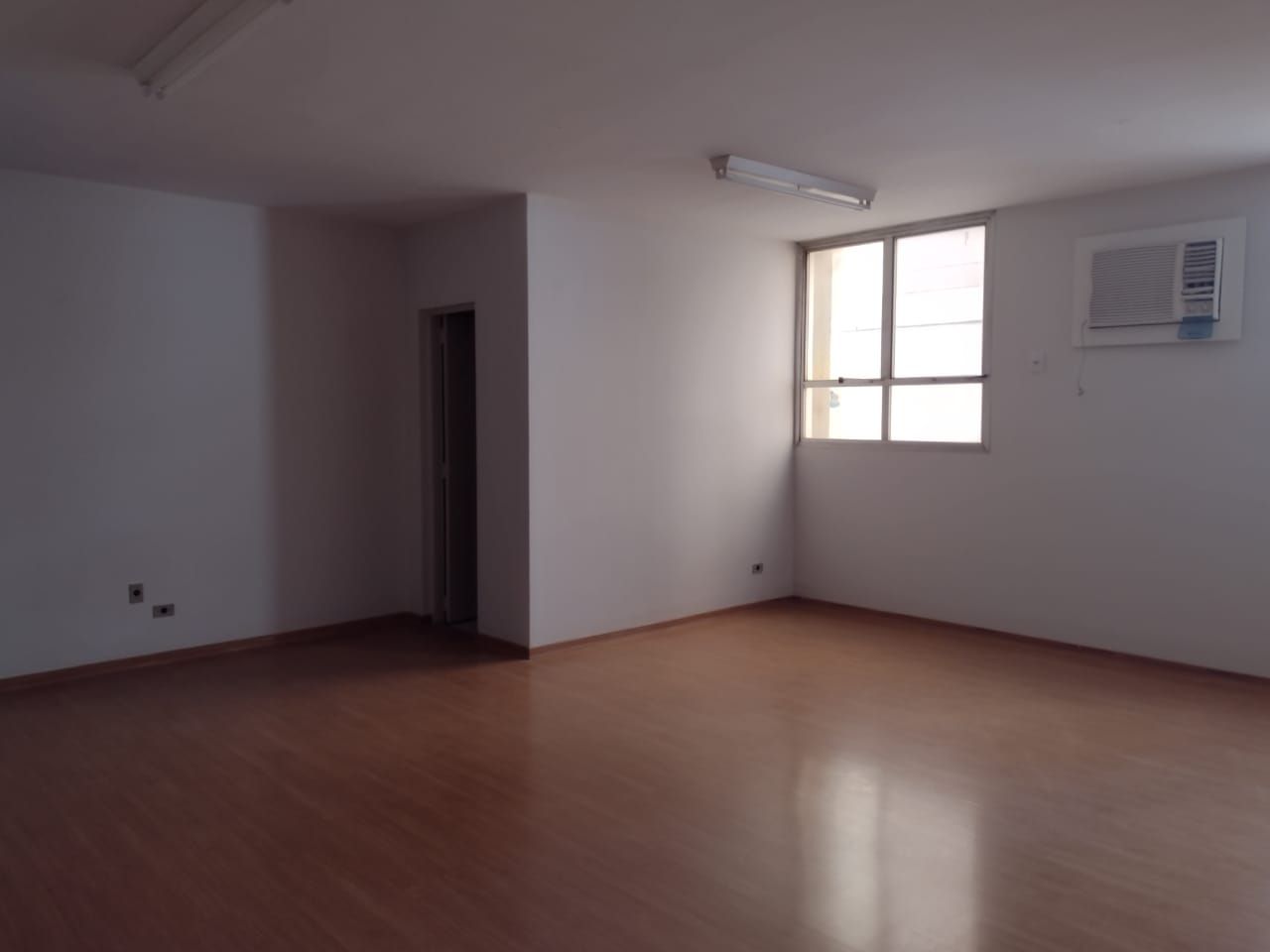 Conjunto Comercial-Sala para alugar, 48m² - Foto 3