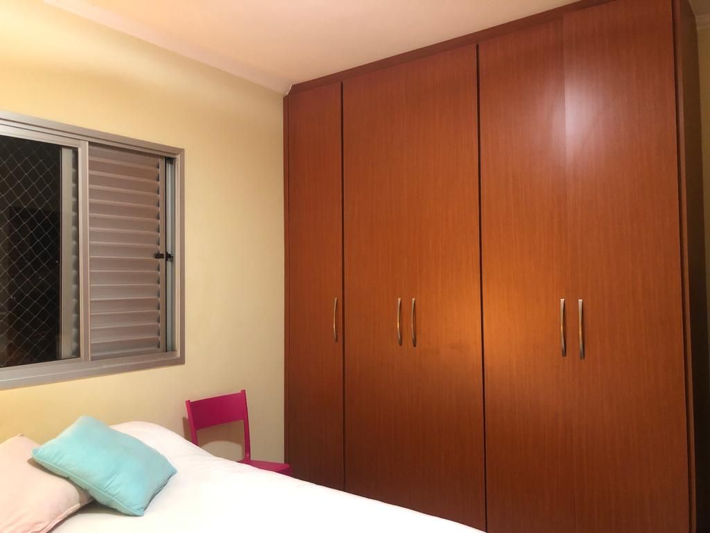 Apartamento à venda com 2 quartos, 72m² - Foto 11