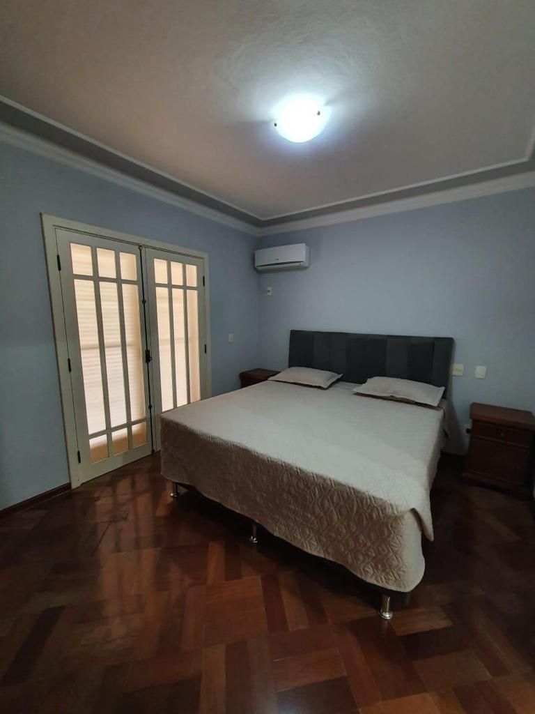 Casa de Condomínio à venda com 4 quartos, 250m² - Foto 8