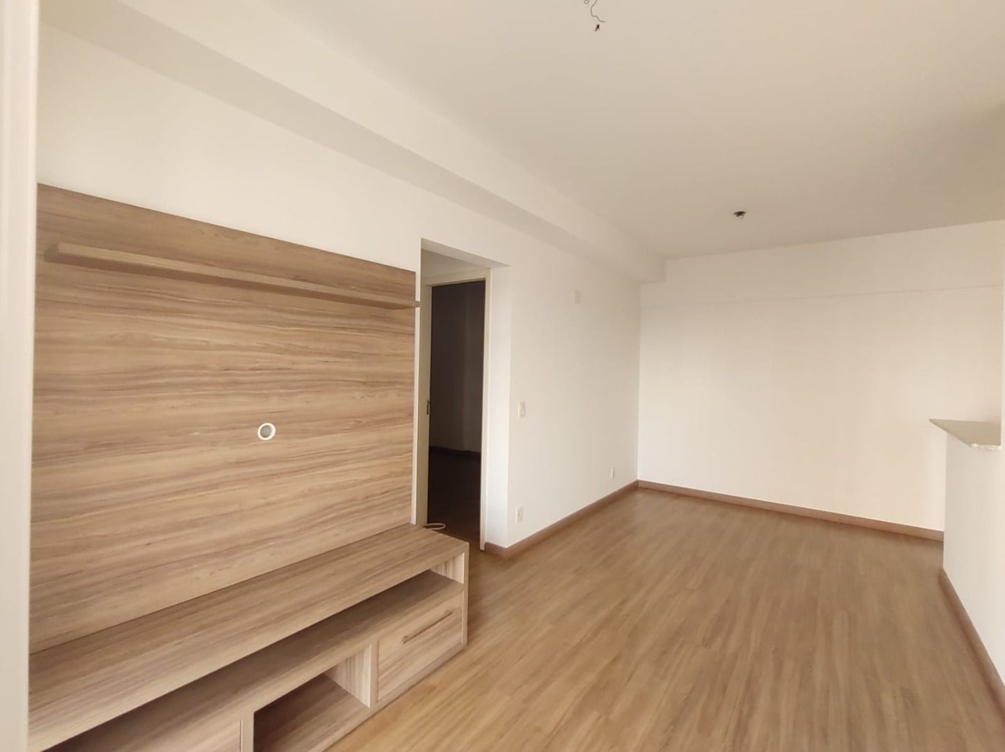 Apartamento para alugar com 2 quartos, 57m² - Foto 11