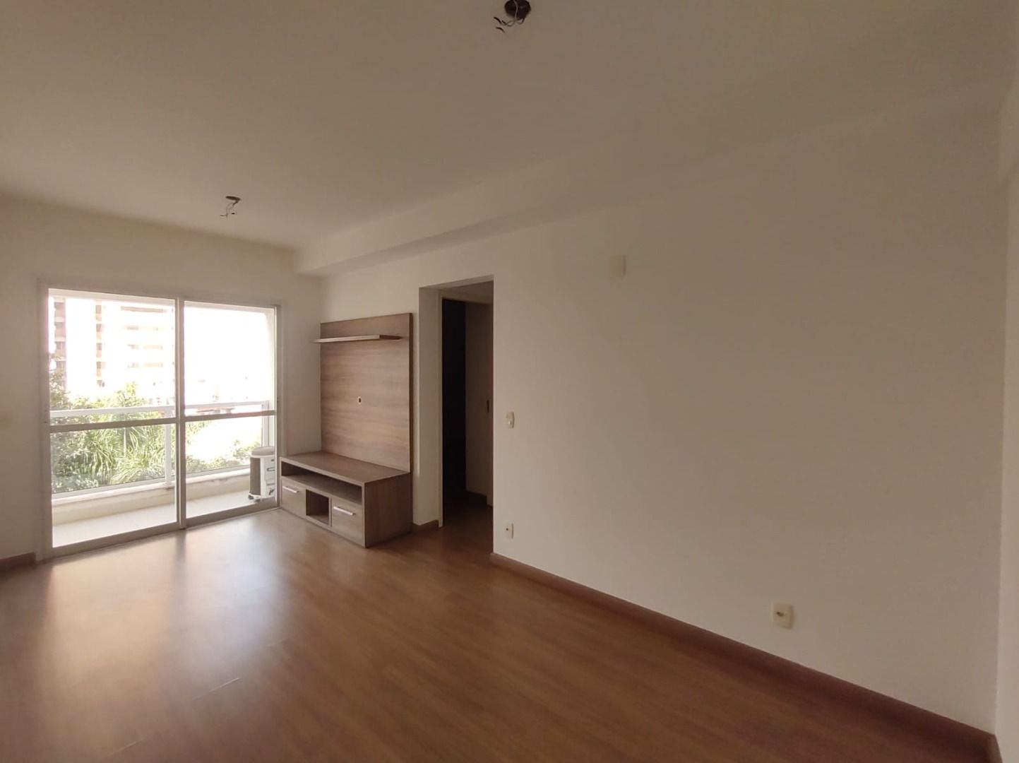 Apartamento para alugar com 2 quartos, 57m² - Foto 17