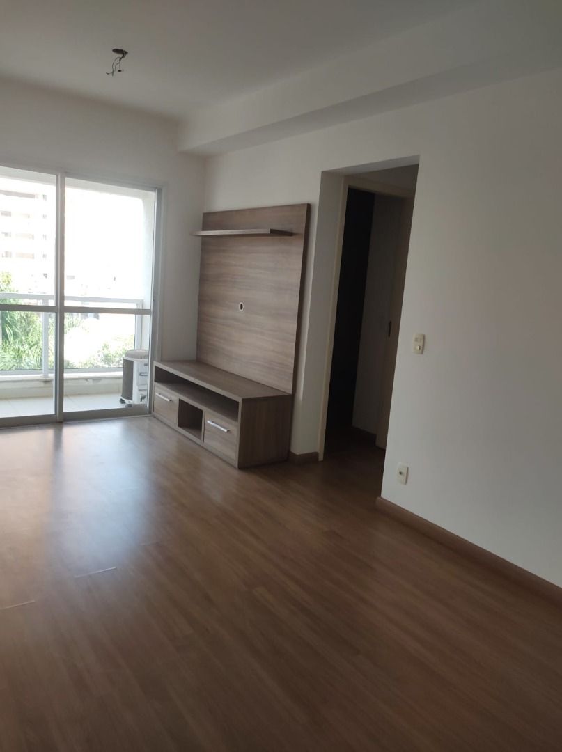 Apartamento para alugar com 2 quartos, 57m² - Foto 18