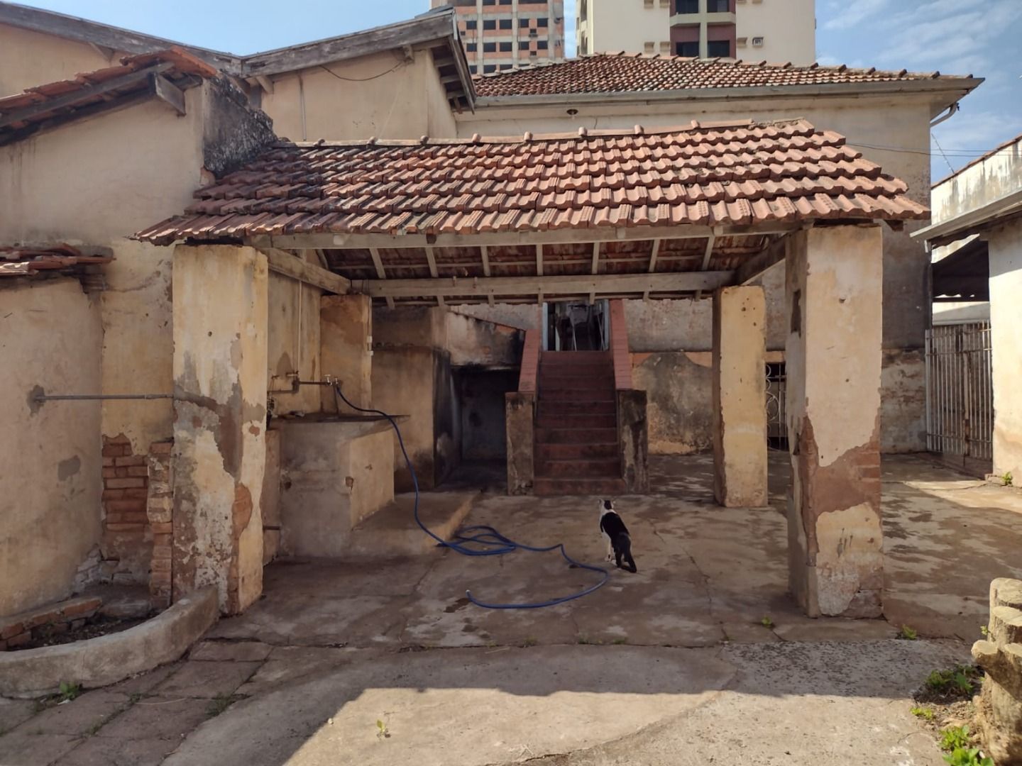 Casa à venda com 3 quartos, 240m² - Foto 8