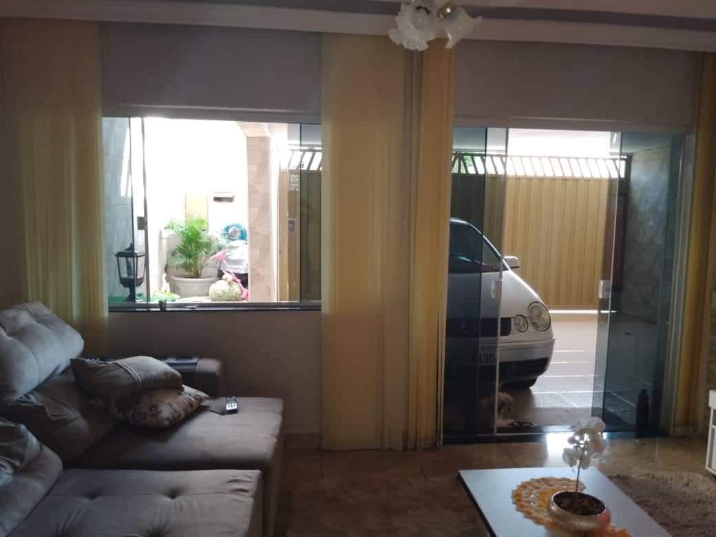 Casa à venda com 4 quartos, 230m² - Foto 15