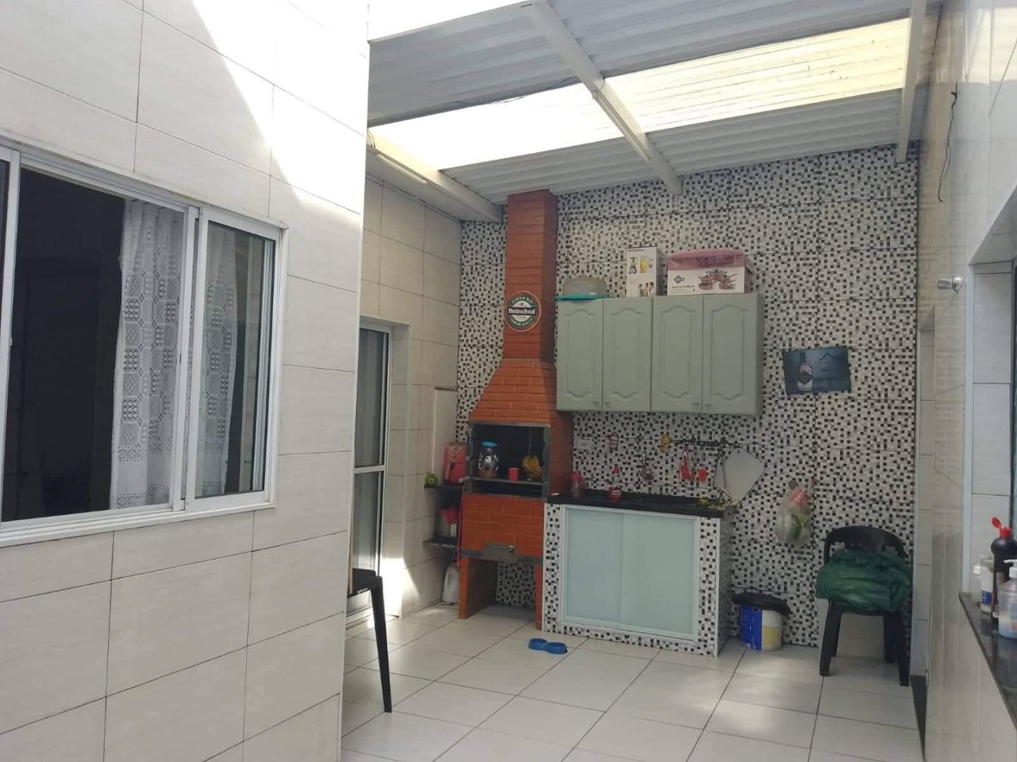 Casa à venda com 4 quartos, 230m² - Foto 2