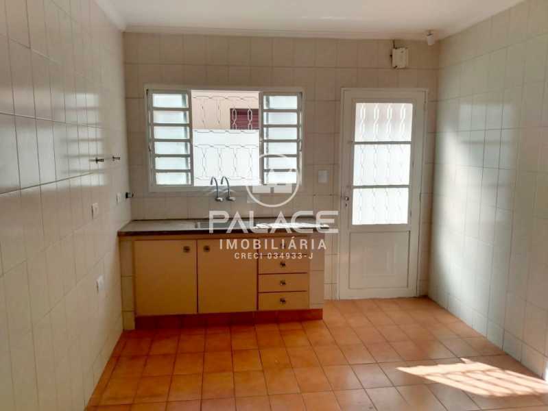 Casa para alugar com 4 quartos, 136m² - Foto 5