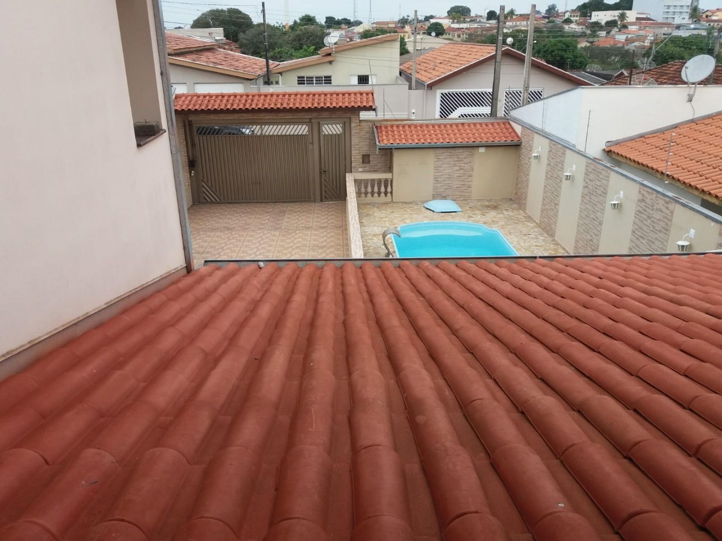 Casa à venda com 2 quartos, 200m² - Foto 4