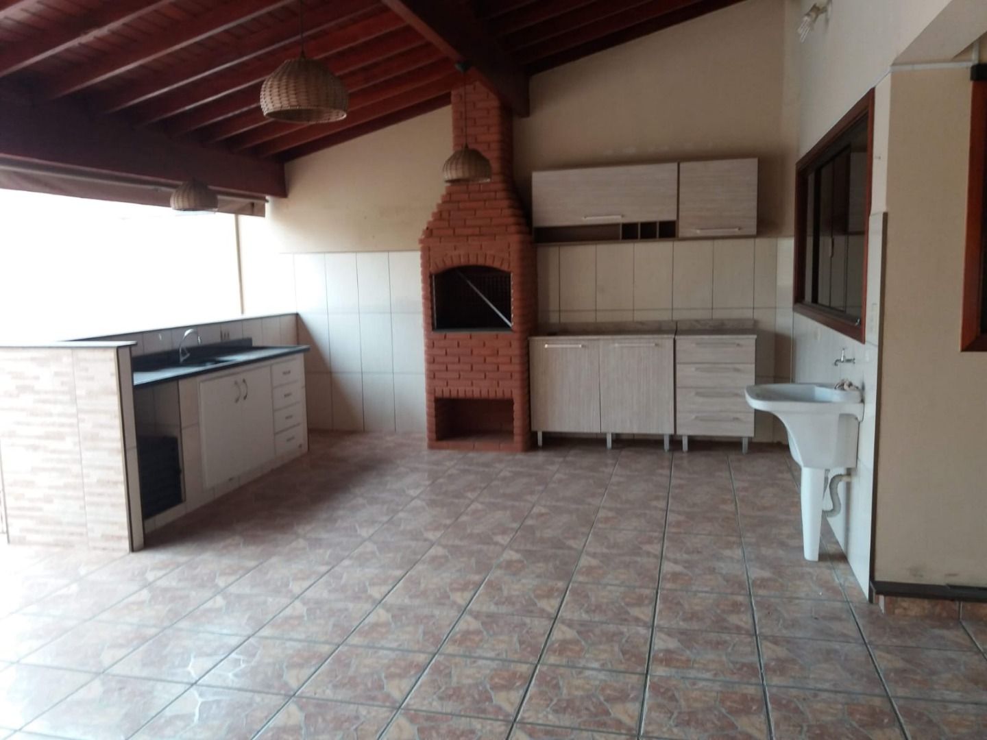 Casa à venda com 2 quartos, 200m² - Foto 5