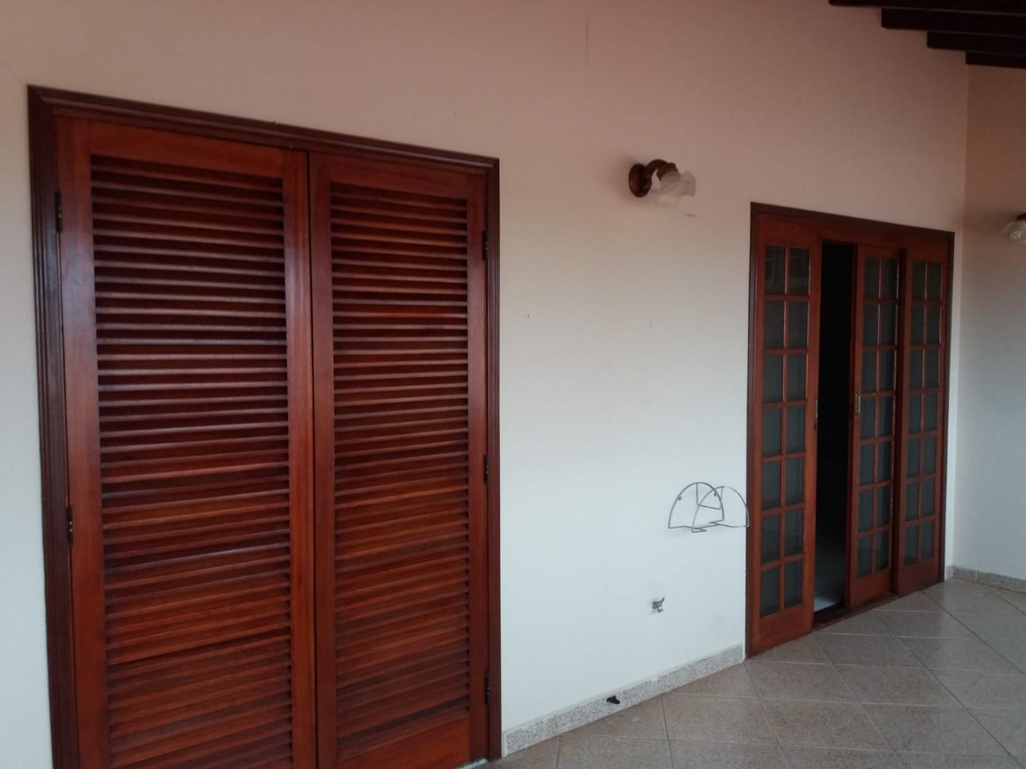 Casa à venda com 2 quartos, 200m² - Foto 8