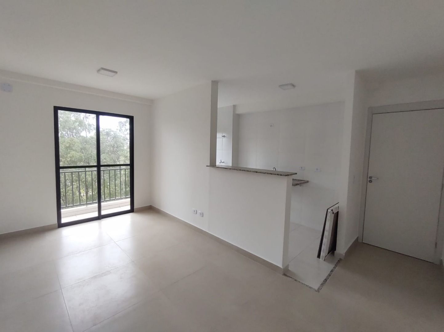 Apartamento para alugar com 2 quartos, 52m² - Foto 4