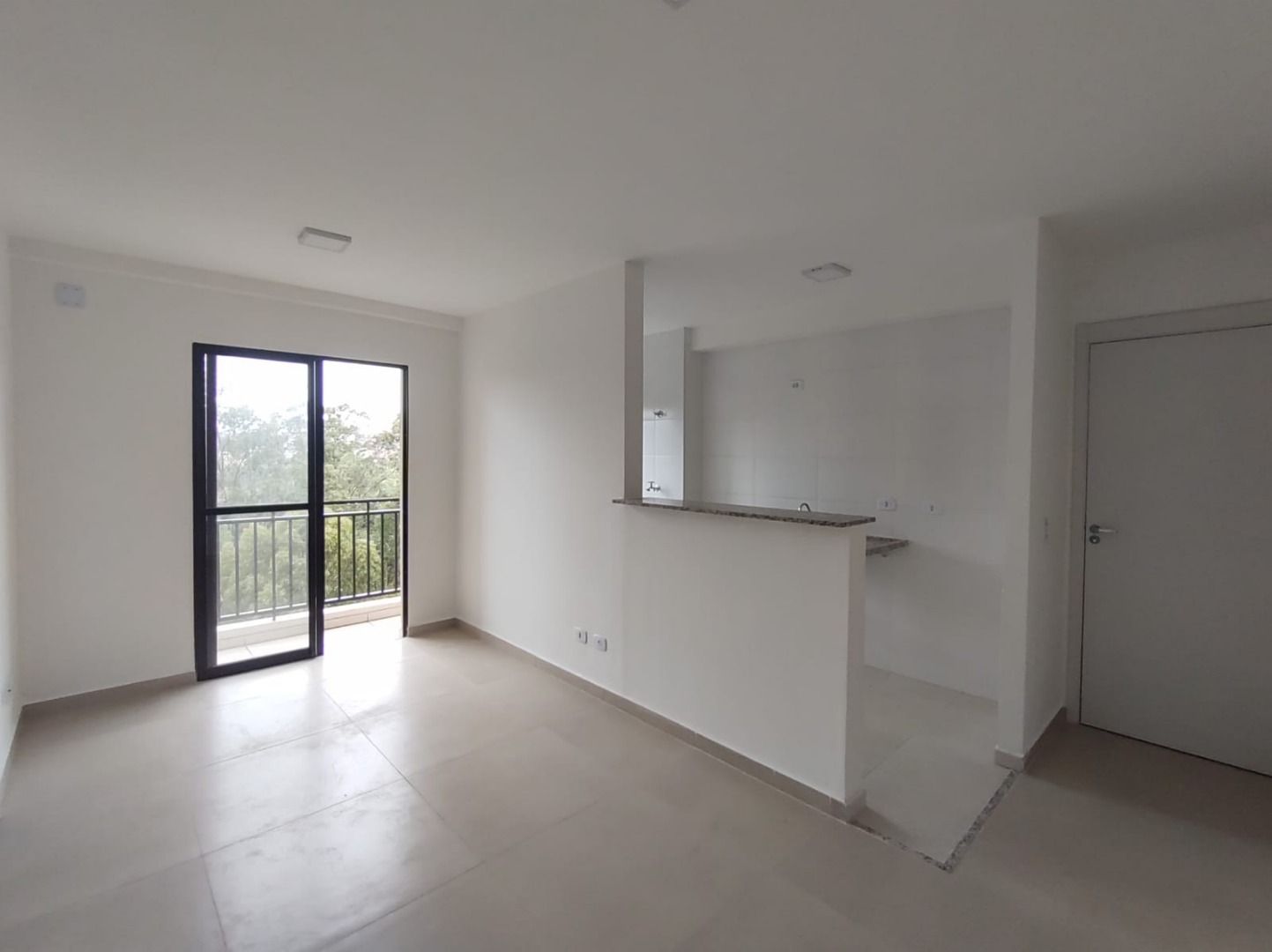 Apartamento para alugar com 2 quartos, 52m² - Foto 4