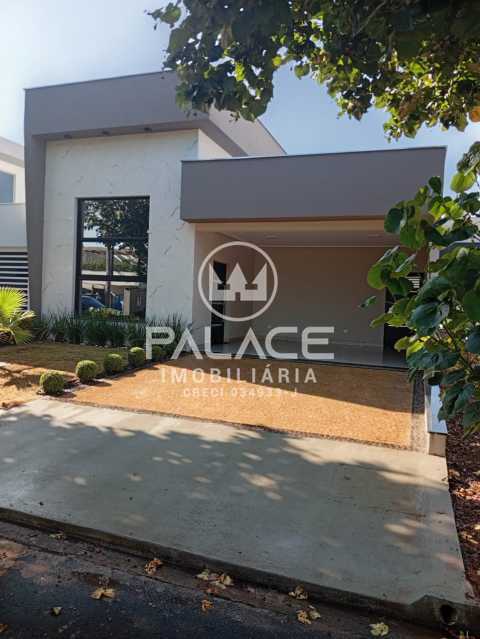 Casa de Condomínio à venda com 3 quartos, 216m² - Foto 2