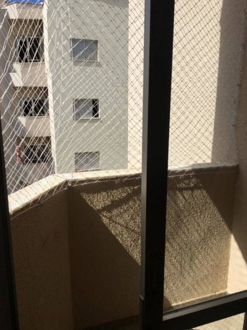 Apartamento à venda com 2 quartos, 83m² - Foto 2